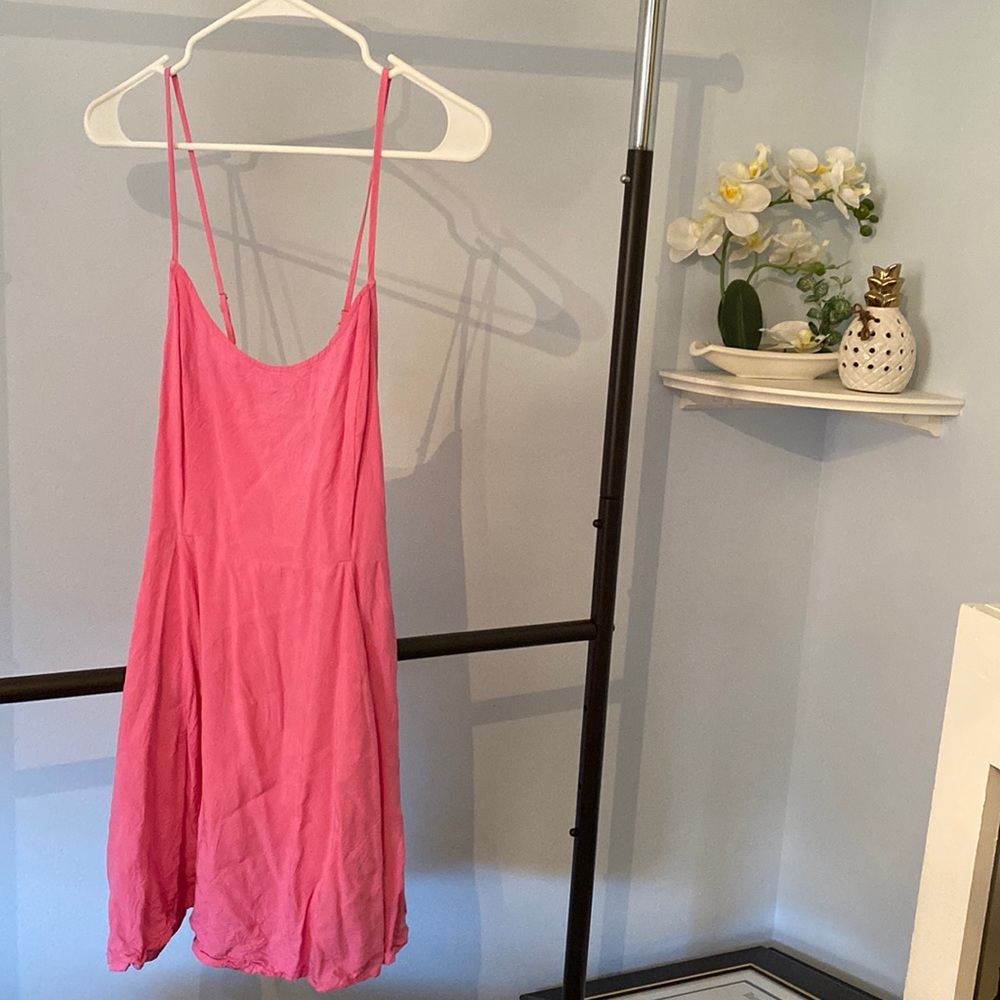 Lightweight pink mini flow dress